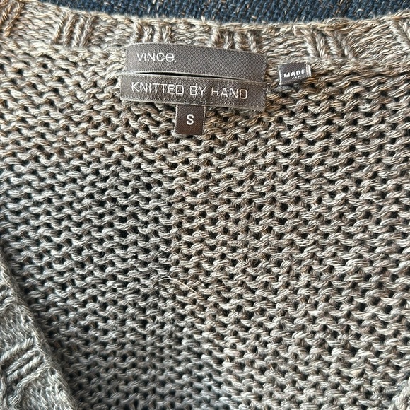 Vince knitted by hand cardigan grey Sz M - Picture 2 of 6